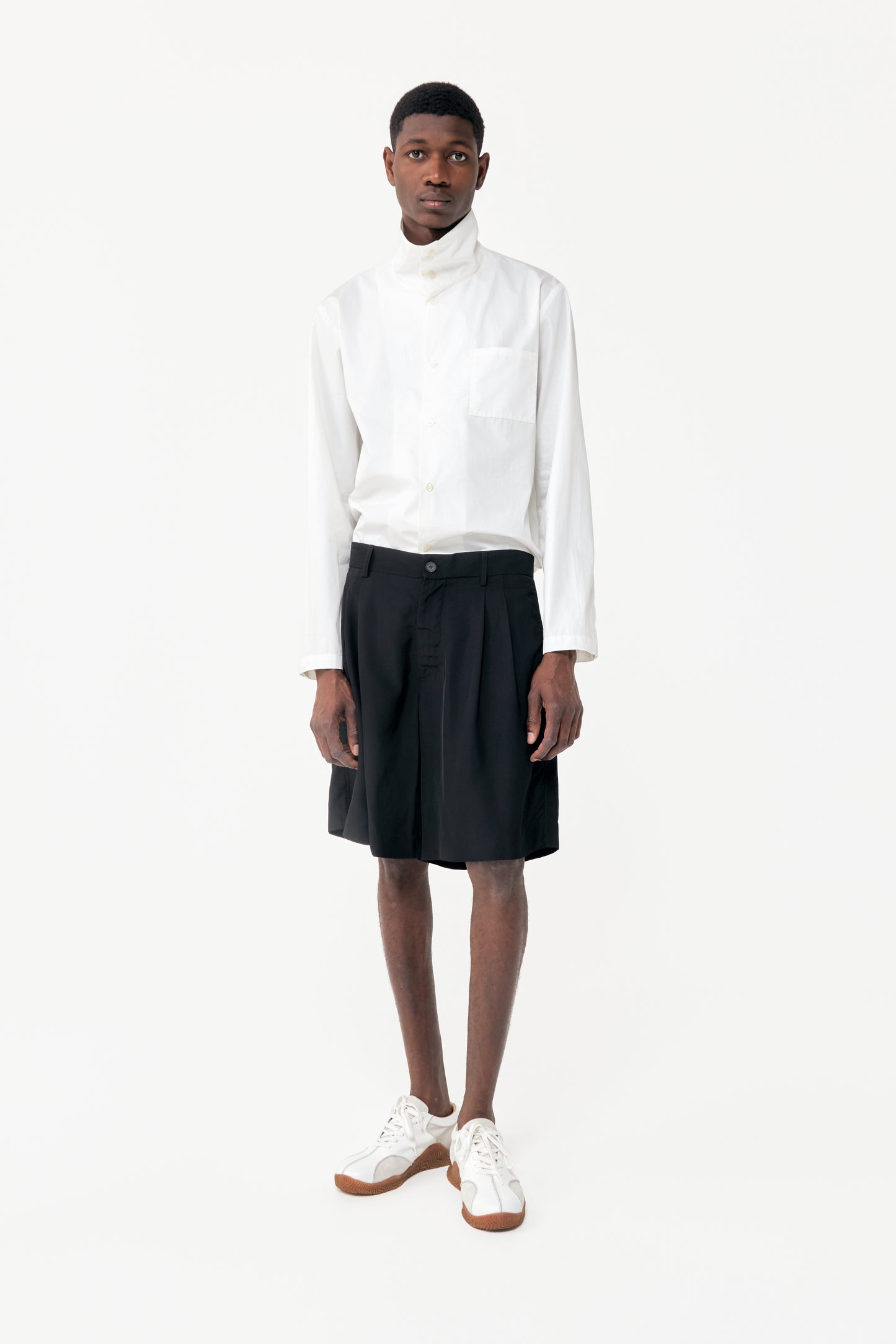 YUPPIES SHORT BLACK