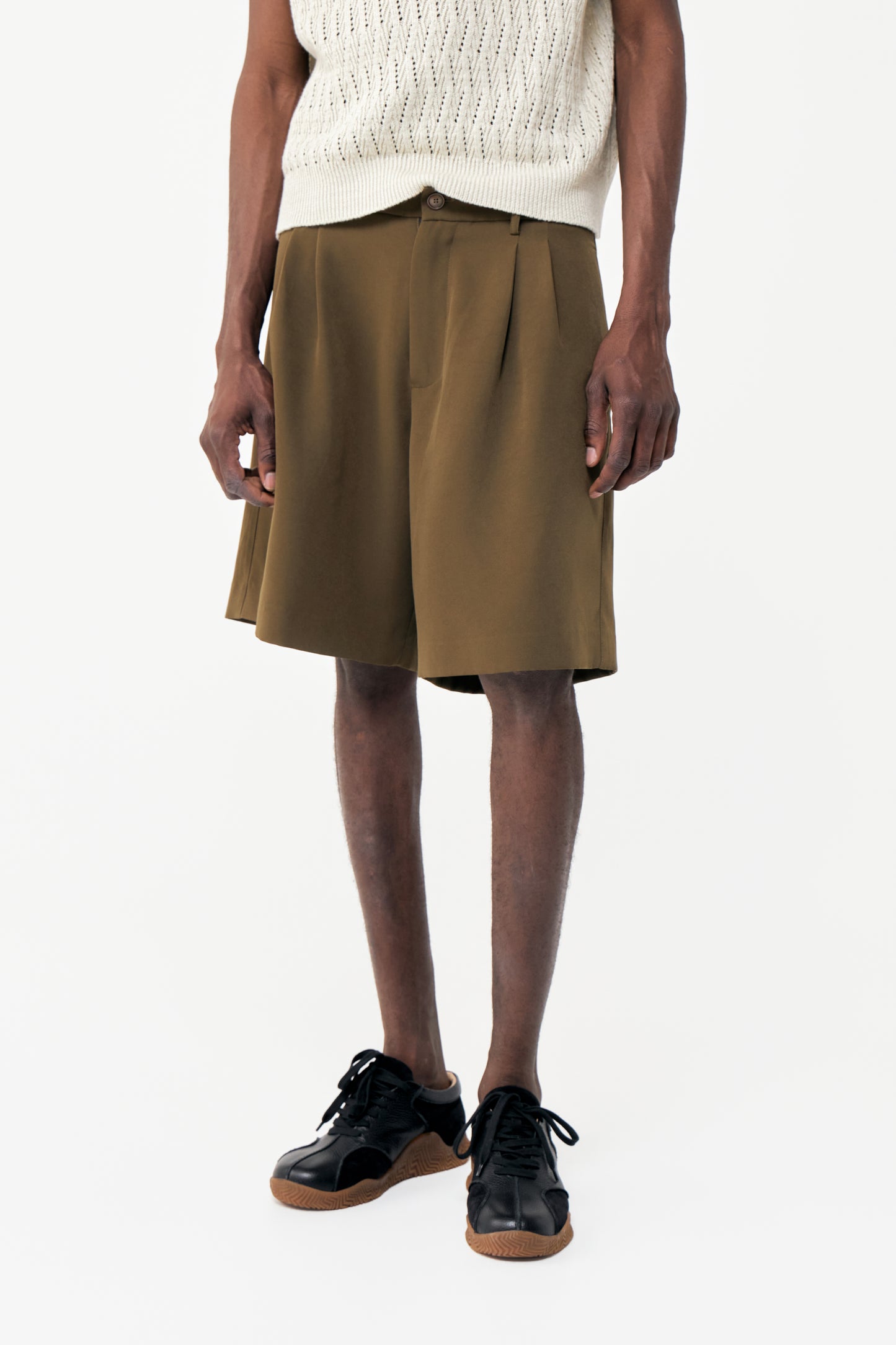 YUPPIES SHORT OLIVE GREEN