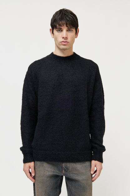 ROUNDNECK BLACK